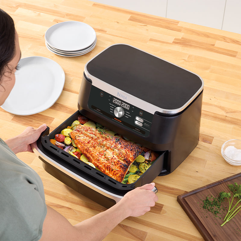 Friteuză cu aer cald Ninja Flex Drawer AF500EU, capacitate 2 kg, 2470 W, interval de temperatură 40 - 240 °C, două zone de gătit, 7 programe, negru