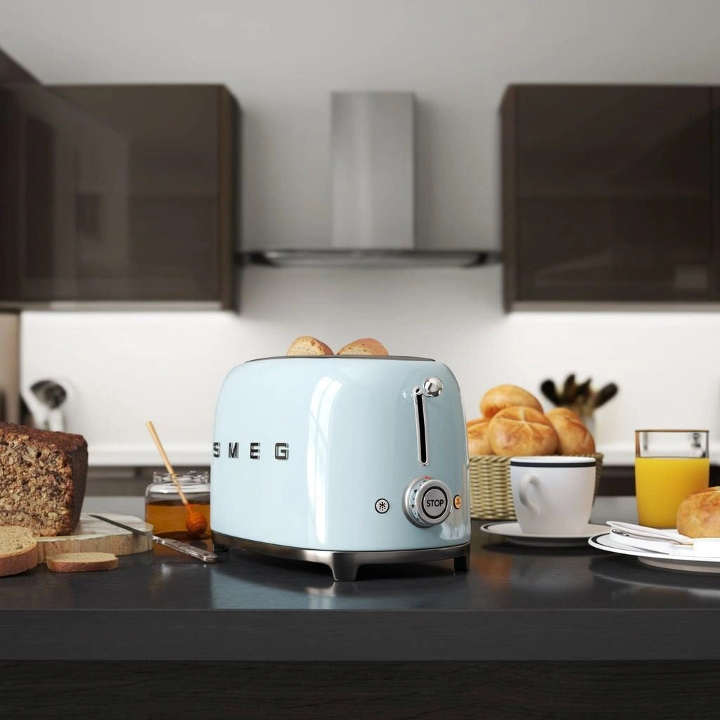 Prăjitor de pâine SMEG TSF01PBEU, 950 W 2 felii, 6 niveluri de prăjire/ Albastru deschis