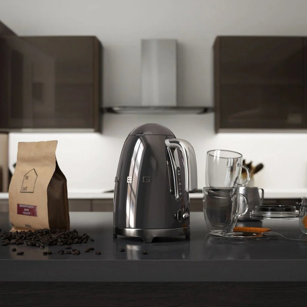 Fierbător electric SMEG Design retro din anii '50, 2400W, 1,7 l