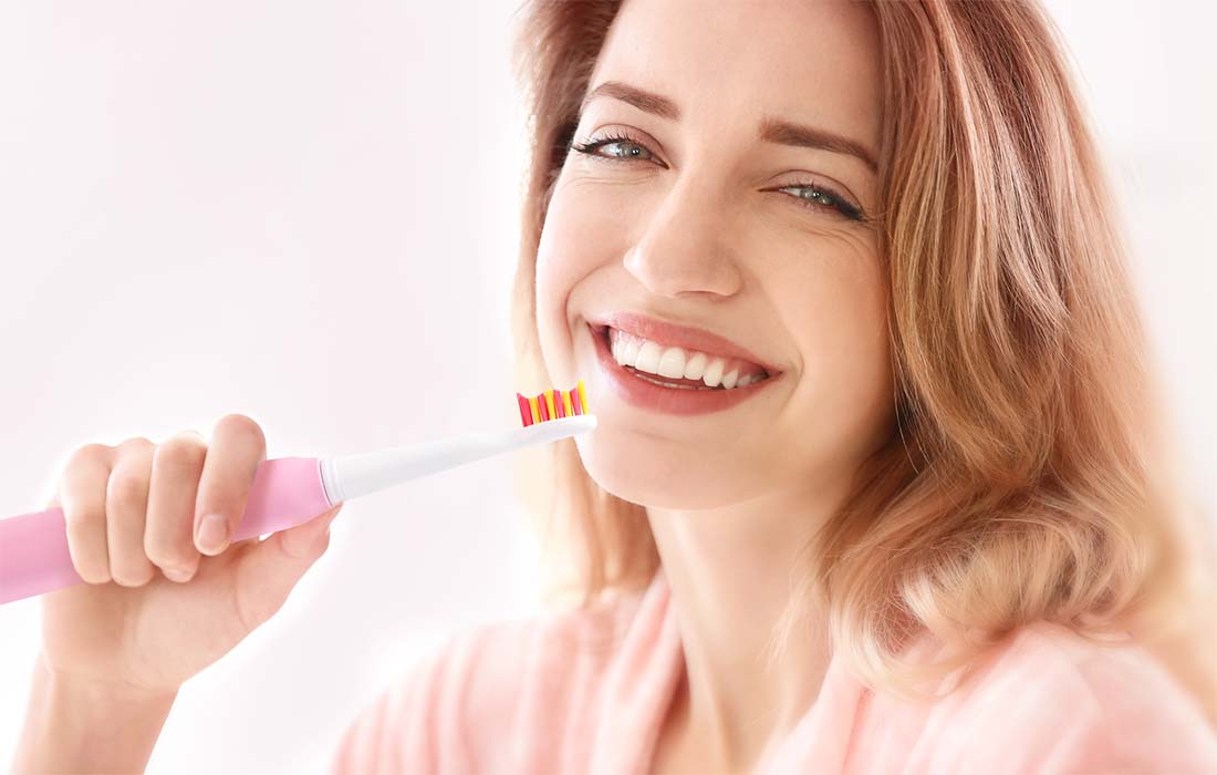 Periuță de dinți electrică cu ultrasunete FairyWill FW-507 cu 8 accesorii și husă, roz