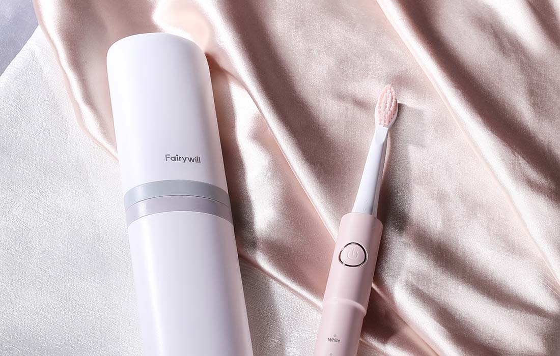Periuță de dinți electrică cu ultrasunete FairyWill FW-E11 cu 8 accesorii și husă, roz