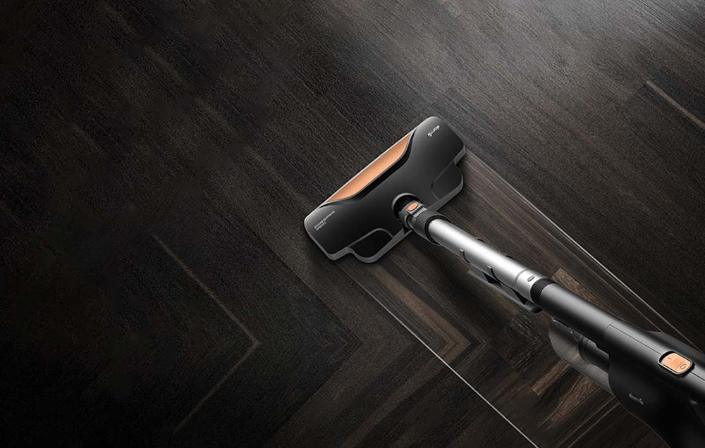 Aspirator vertical Deerma DX600, 600W, filtrare în 4 etape, 2 în 1, capacitate 0,8 l, negru