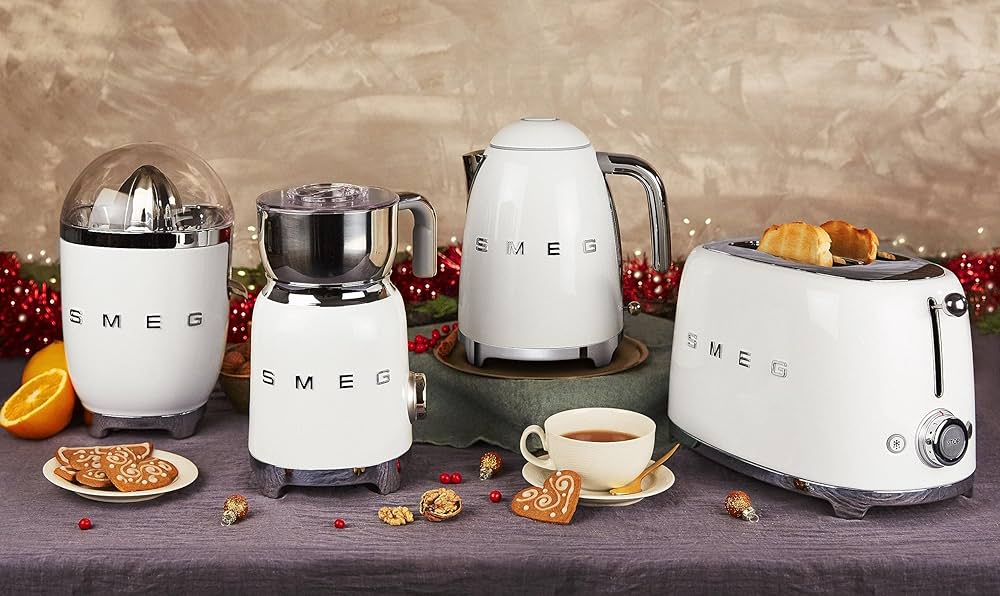 Presă de citrice Smeg CJF11WHEU, 70 W, Alb