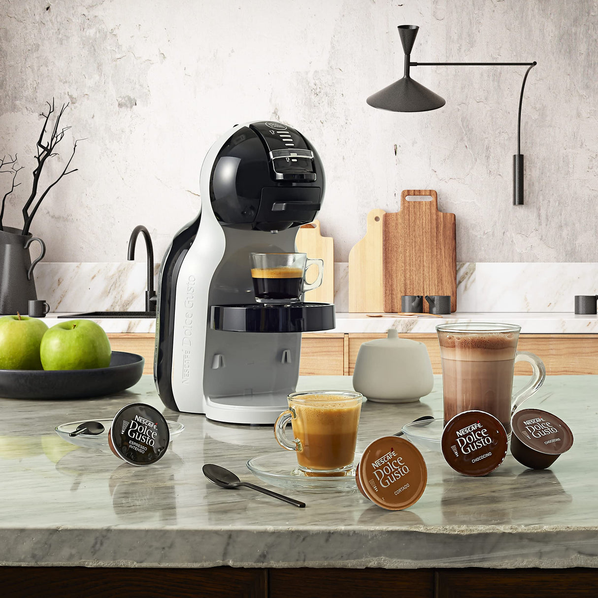 Espressor DeLonghi Mini Me EDG 155.BG, Dolce Gusto, 1460 W, 15 bar, 0.8 L, Gri/Negru