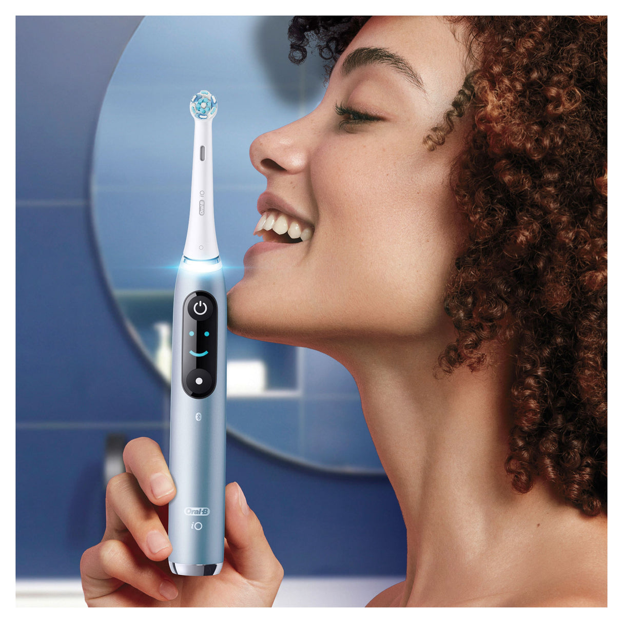 Periuță de dinți electrică Oral-B iO Series 9 Luxe Edition JAS22 421900, Albastră