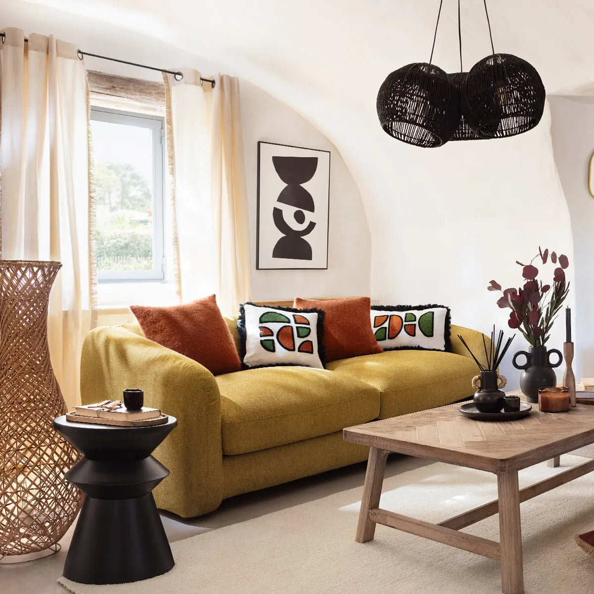 Masă laterală Atmosphera Sohan, Totem design