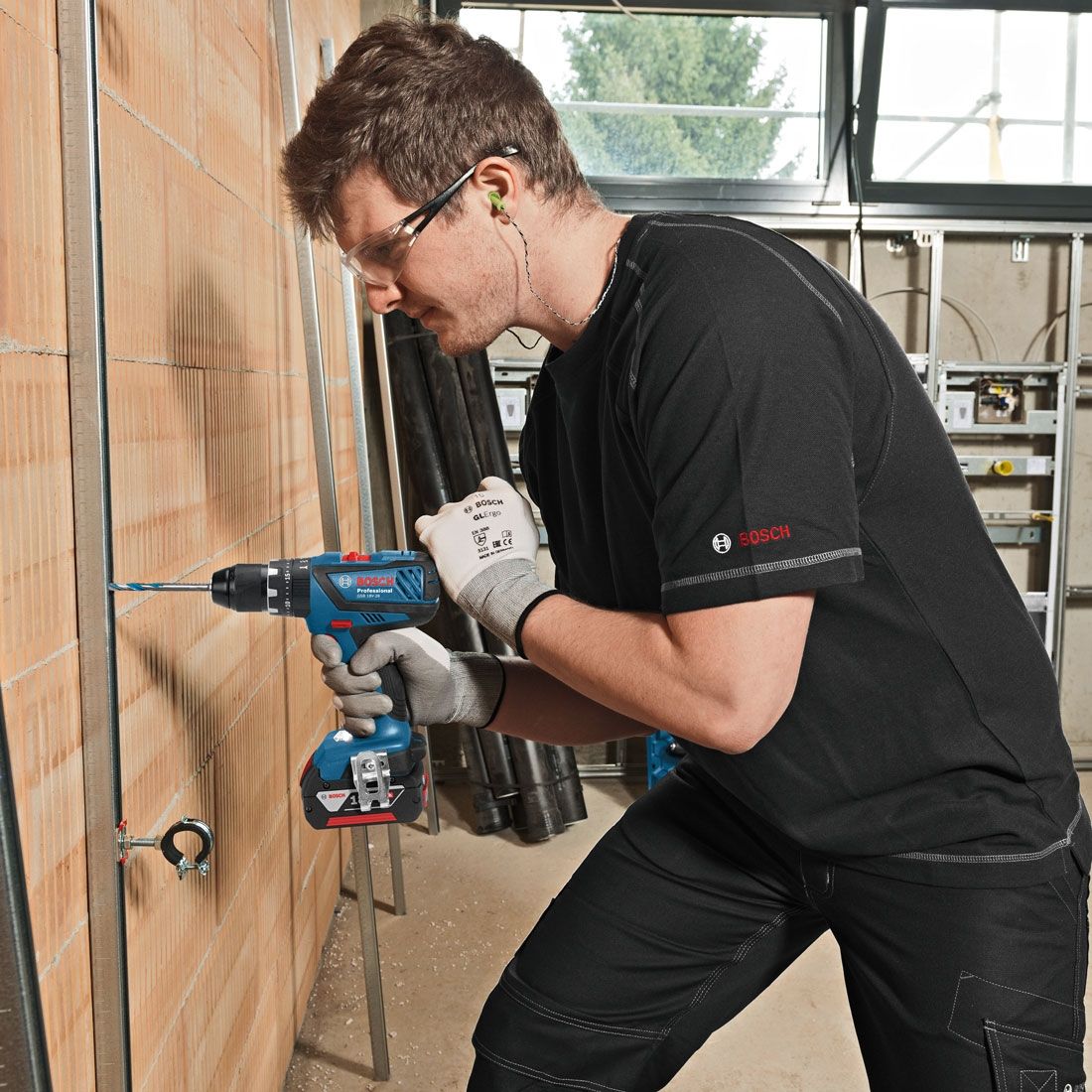 Șurubelniță cu impact Bosch GSB 18V-28, Fără baterie