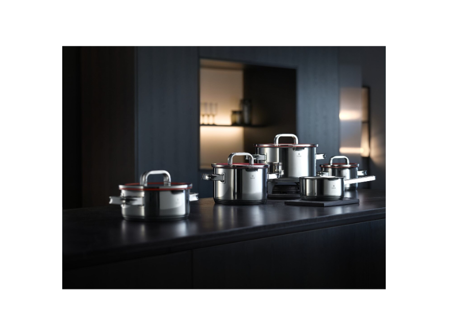Set de cratițe WMF cu capac, inox, 9 piese