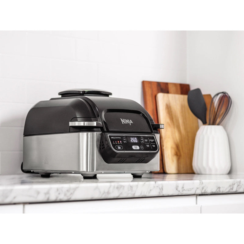 Friteuză cu aer cald Ninja AG301EU, 1750W, 5 funcții de gătit adaptive, gri/negru