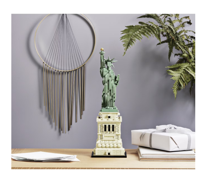 LEGO® Architecture, Statuia Libertății 21042, 1685 de piese