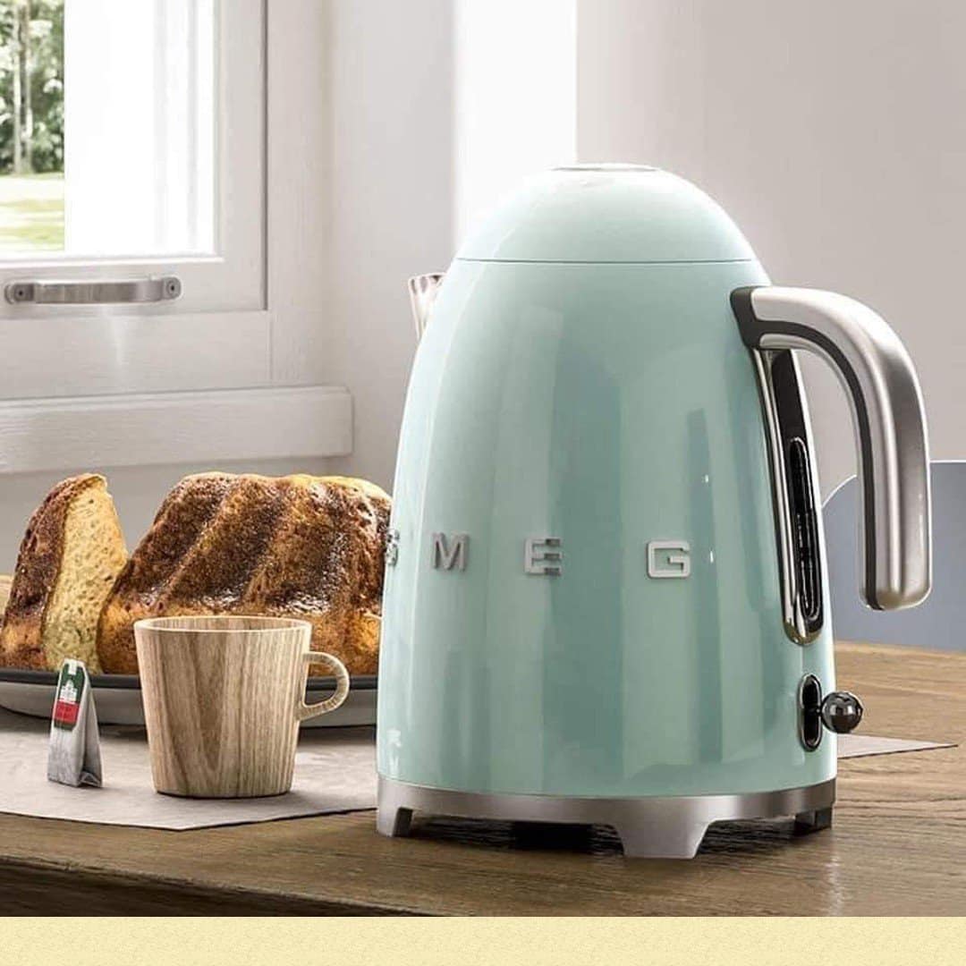 Fierbător electric SMEG Design retro din anii '50, 2400W, 1,7 l