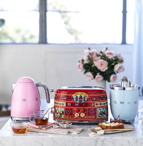 Presă de citrice Smeg CJF11PBEU, 70 W, Albastru pastel