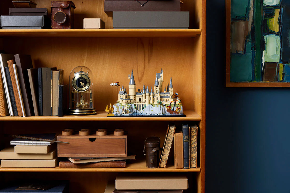 LEGO® Harry Potter™ - Castelul Hogwarts™ și împrejurimi 76419, 2660 de piese