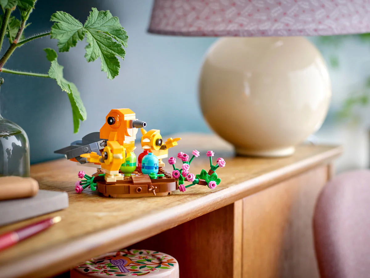 LEGO® - Cuib de pasăre 40639, 232 de piese