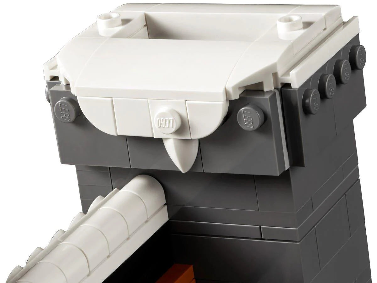 LEGO® Icons - Vizita lui Moș Crăciun 10293, 1445 piese