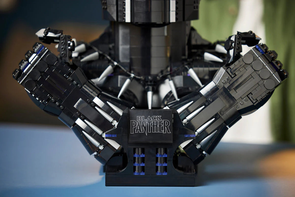 LEGO® Super Heroes - Pantera Neagră 76215, 2961 de piese