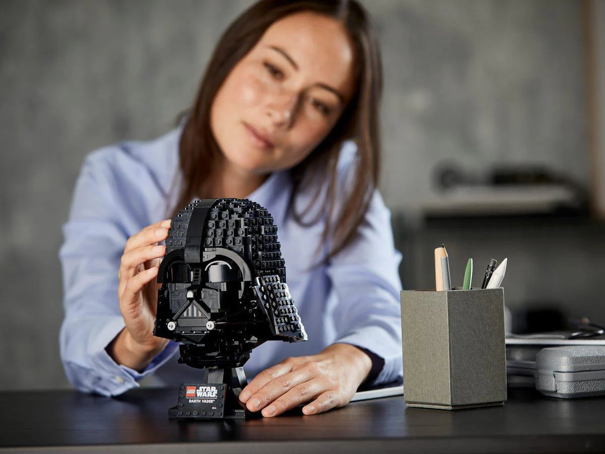 LEGO Star Wars - Cască Darth Vader 75304, 834 de piese