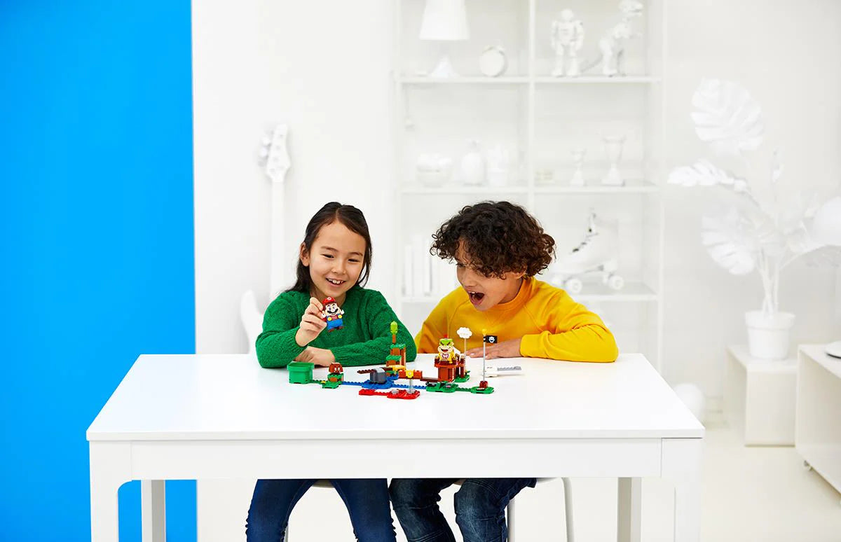 LEGO® Super Mario, Aventurile lui Mario - Set de bază 71360, 231 de piese