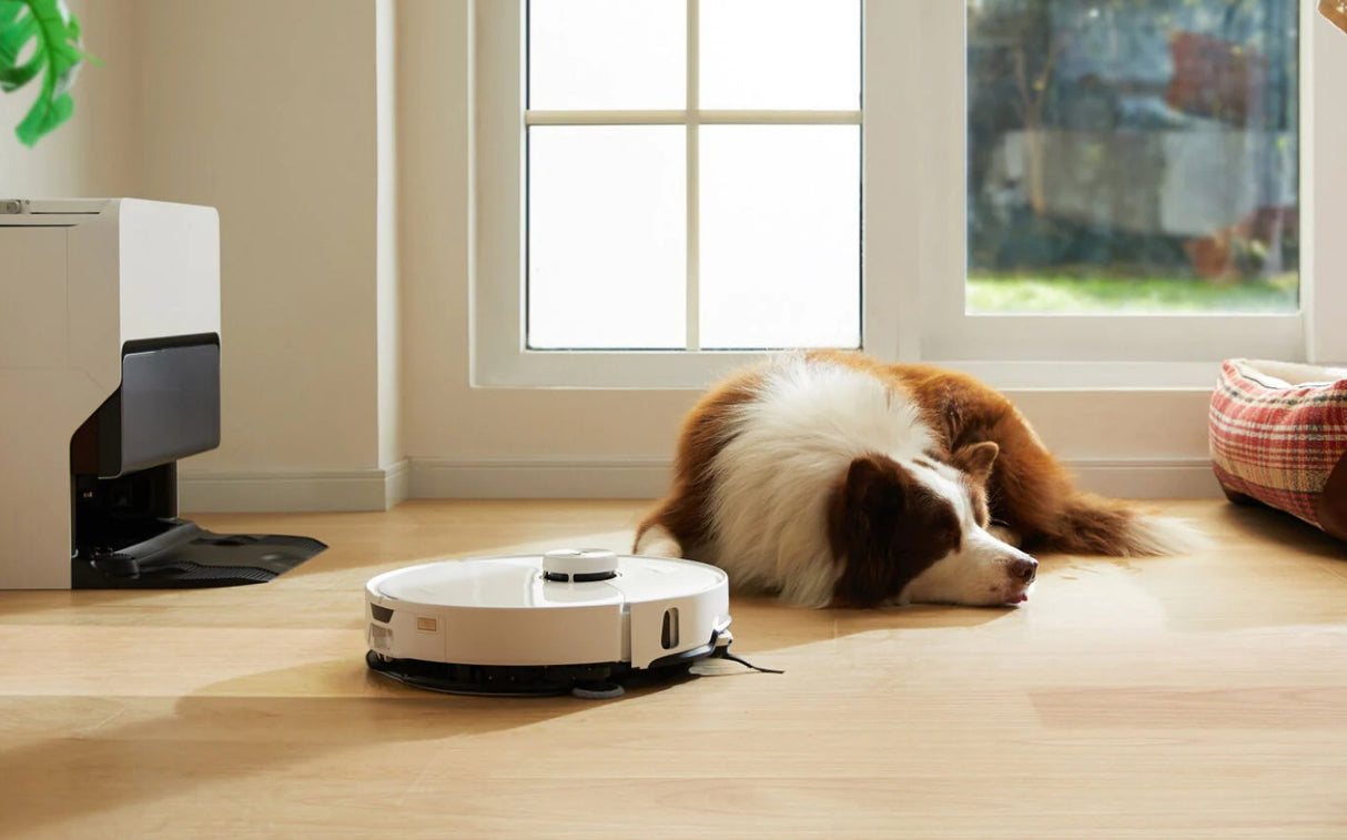 Aspirator robot Roborock S8 MaxV Ultra S8MVU02-00, Mop, Cartografiere 3D, 5200 mAh, 10.000 Pa, Recipient praf 270 ml, 60 W, Autonomie 180 minute, Alb