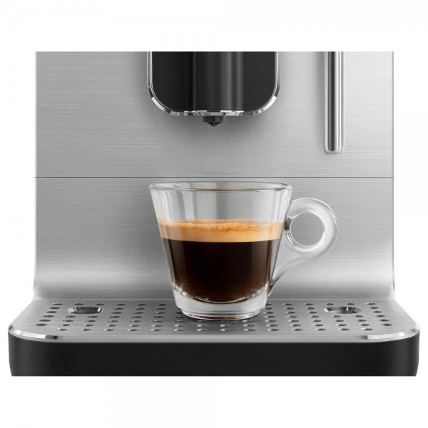 Espressor Smeg BCC02BLMEU, stil anii '50, 19 bar, 1350W, negru