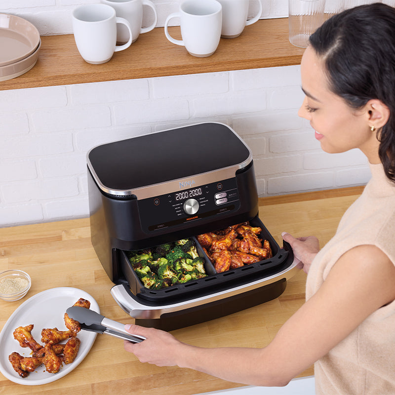 Friteuză cu aer cald Ninja Flex Drawer AF500EU, capacitate 2 kg, 2470 W, interval de temperatură 40 - 240 °C, două zone de gătit, 7 programe, negru