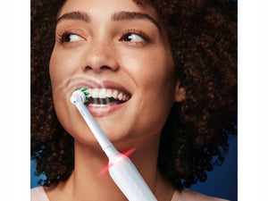 Periuță de dinți electrică Oral-B Pro 3 3000 Sensitive Clean 760918, Albă