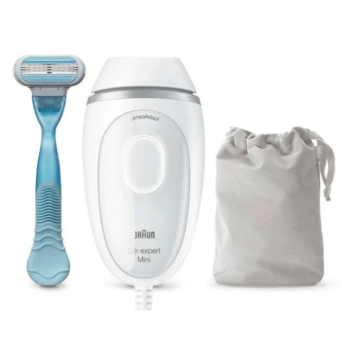 Fotoepilator Braun IPL Silk expert Mini PL1124 IPL, SensoAdapt, 300.000 de impulsuri, 3 niveluri de intensitate, Corp și față, aparat de ras Venus, geantă de călătorie, alb/gri