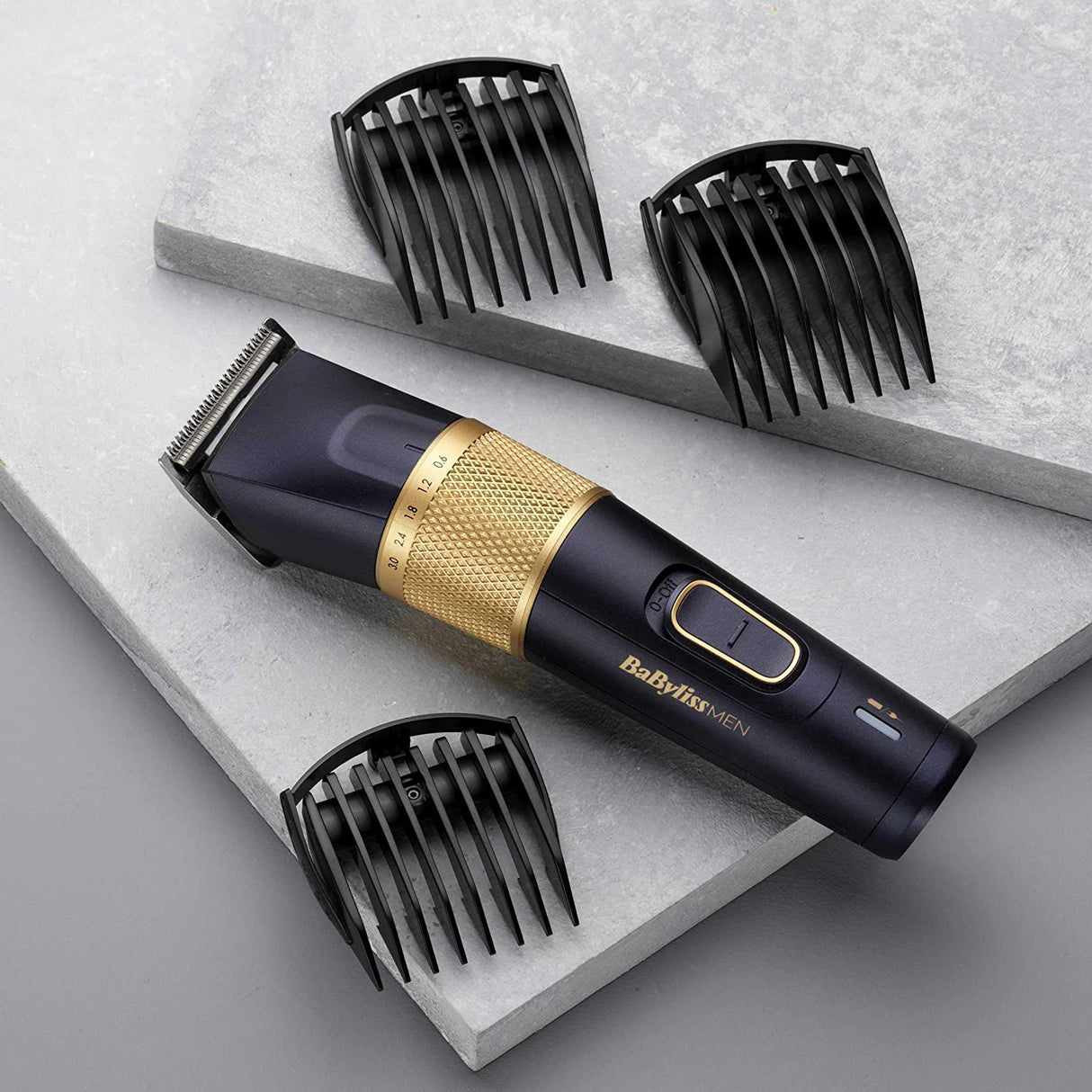 Mașină de tuns fără fir BaByliss E986E, baterie litiu-ion, lame din titan-carbon, auriu/negru