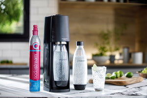Pachet aparat de băut suc SodaStream cu 2 sticle, Terra, 1 l, Aluminiu/sticlă, Transparent/Negru