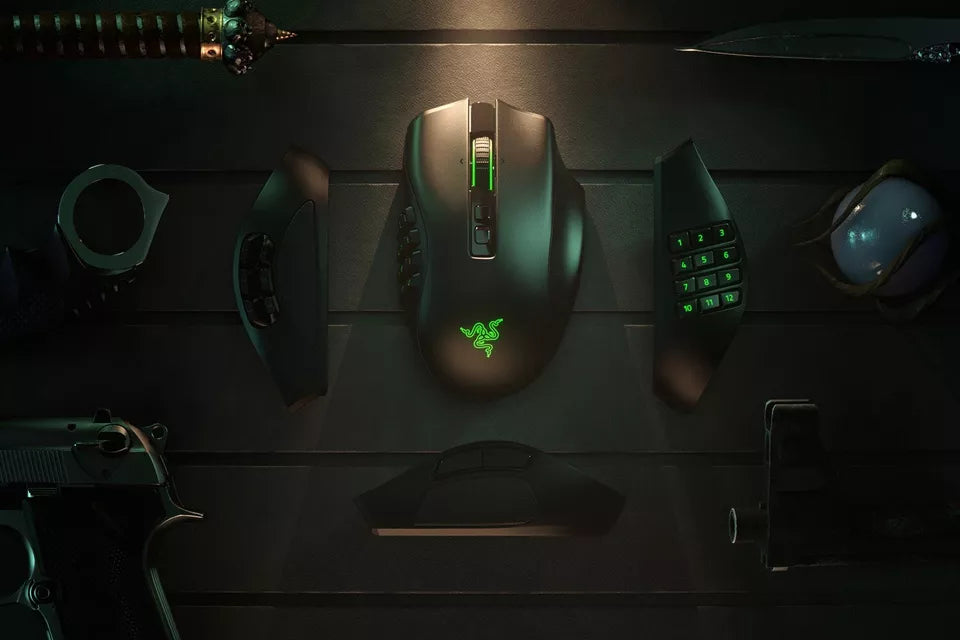 Mouse de gaming Razer Naga Pro, wireless, iluminat din spate, negru