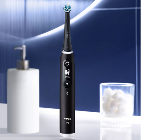 Periuță de dinți electrică Oral-B iO6, cu inteligență artificială, neagră