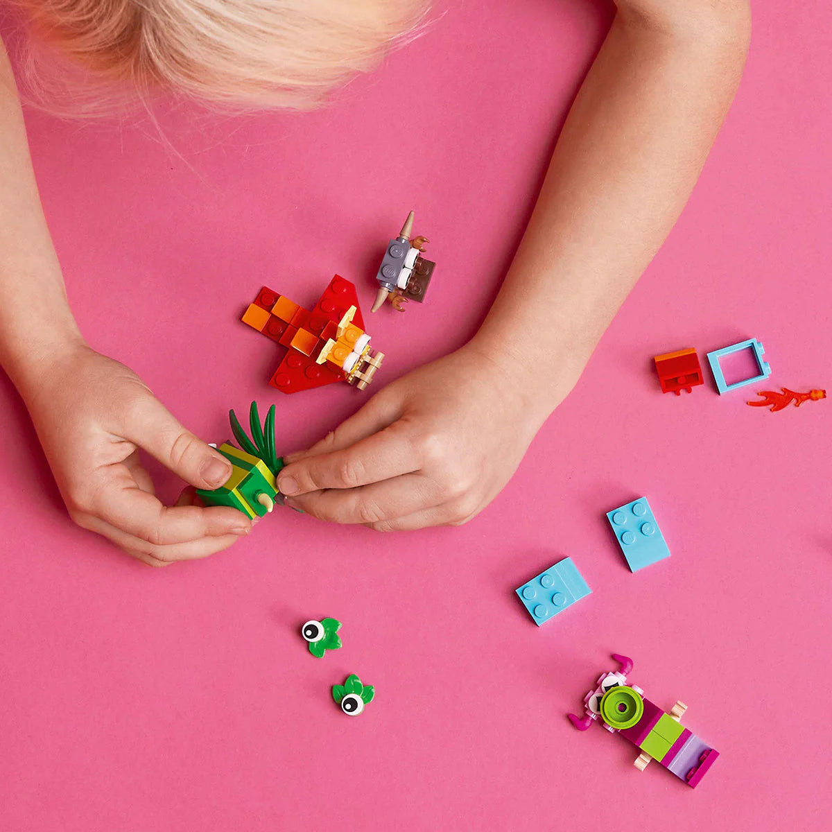 LEGO „Monștri creativi” 11017, 140 de piese