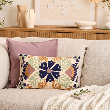 Pernă decorativă Atmosphera Hary Romantic, 35x75 cm, Broderie