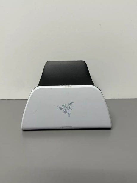 Stand de încărcare rapidă Razer, pentru PlayStation 5, alb