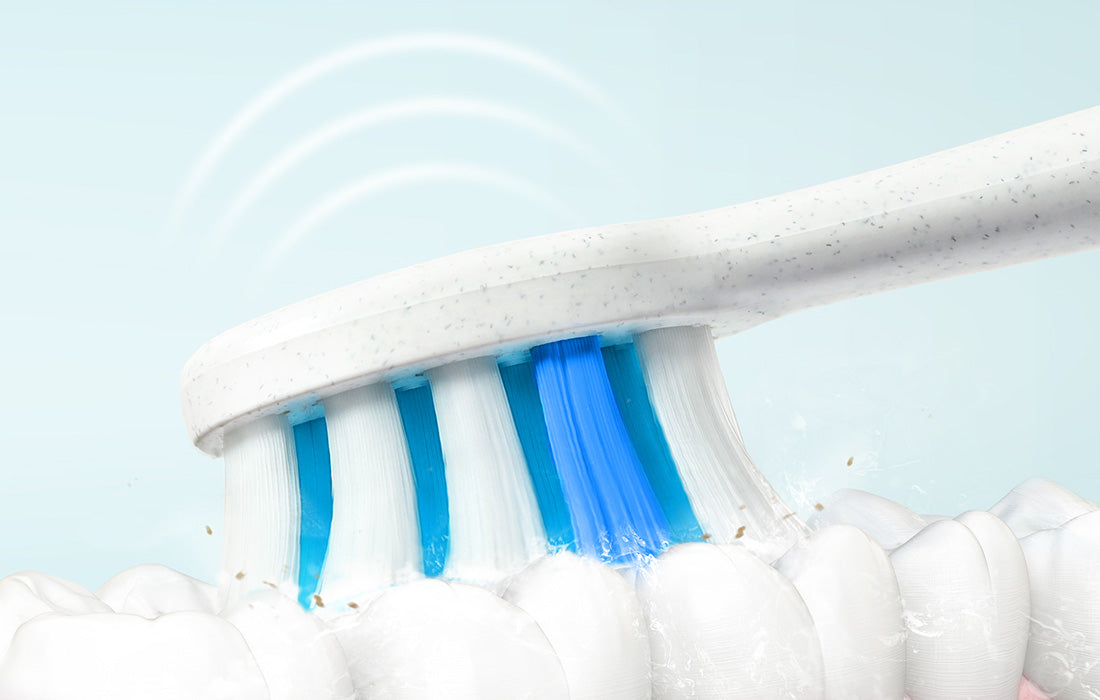 Periuță de dinți electrică cu ultrasunete FairyWill FW-P11 cu 8 accesorii și husă, albă