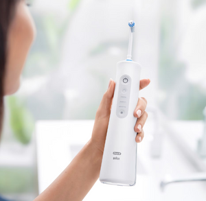 Iritator dentar Oral-B AquaCare Pro Expert Series 6, alb