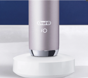 Periuță de dinți electrică Braun Oral-B iO Series 9n, roz