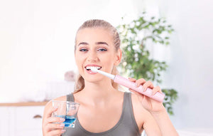 Periuță de dinți electrică cu ultrasunete FairyWill FW-E11 cu 8 accesorii și husă, roz