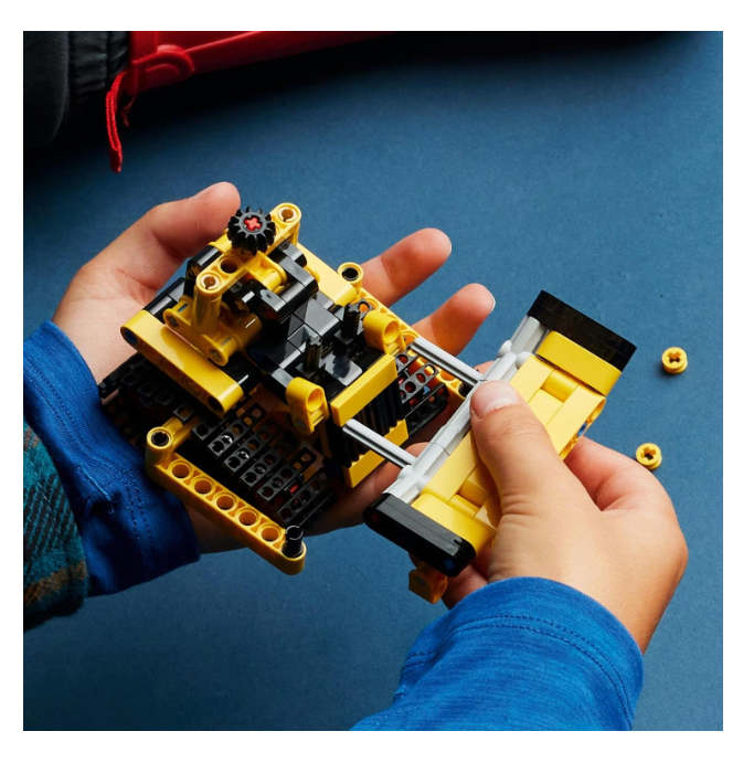 LEGO® Technic - Buldozer de mare tonaj 42163, 195 de piese