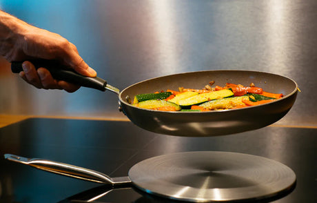 Adaptor pentru plită cu inducție Genius Ideas, 23,5 cm, oțel inoxidabil