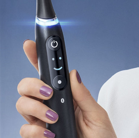 Periuță de dinți electrică Oral-B i9, cu inteligență artificială, neagră