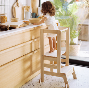 Turn de observație pentru copii cu atmosferă Montessori, Lea, Wood