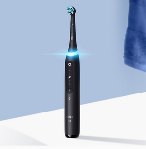 Periuță de dinți electrică Oral-B iO 5 41512, cu a doua duză, alb-negru