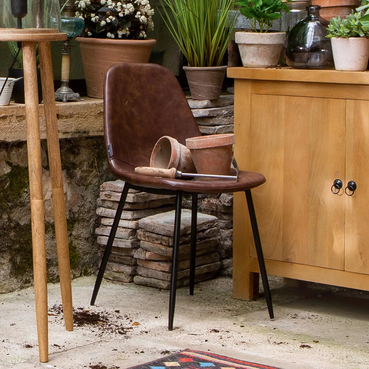 Scaun de masă Atmosphere Vladi, aspect piele