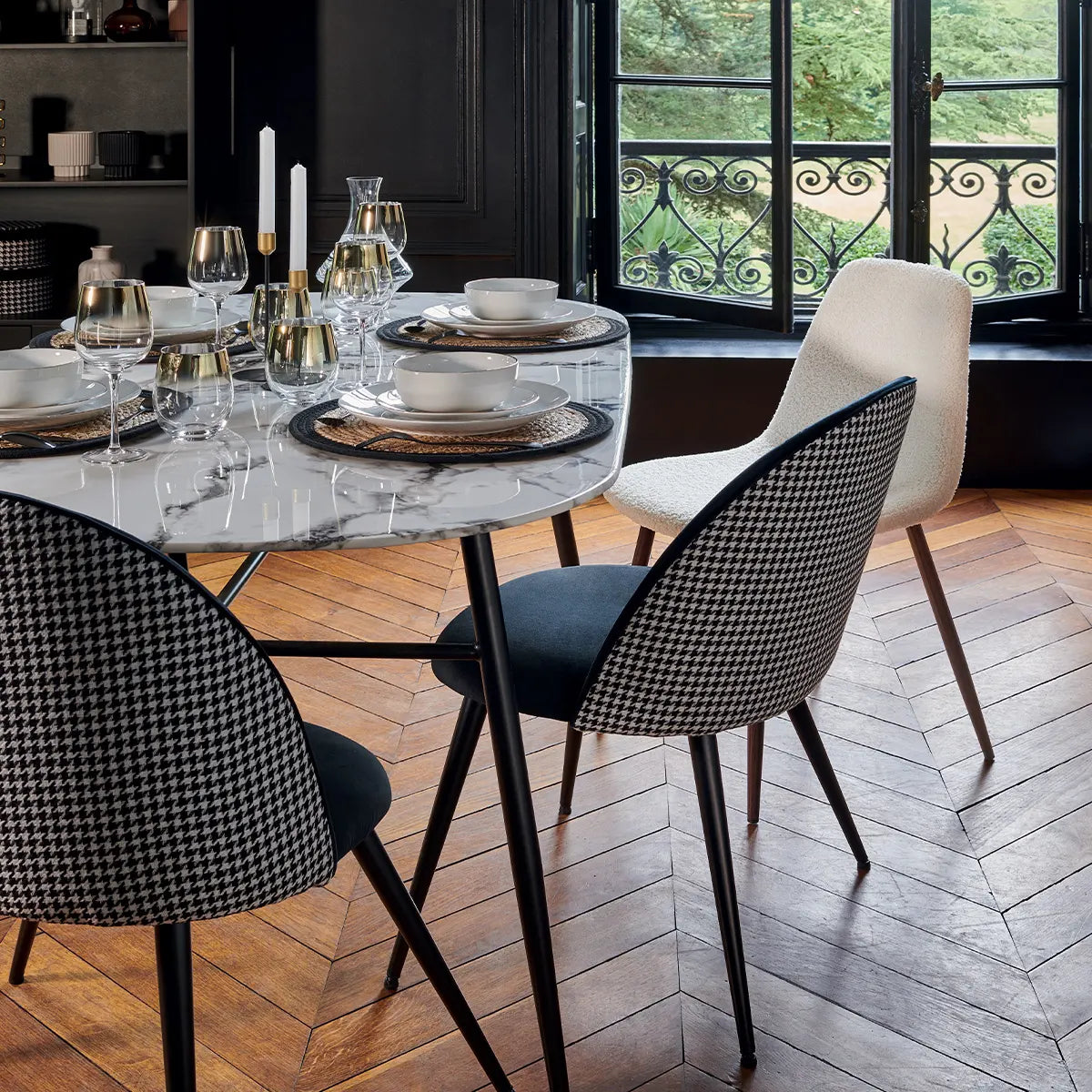 Masă de dining Roxas, 160x90 cm, sticlă securizată cu efect de marmură