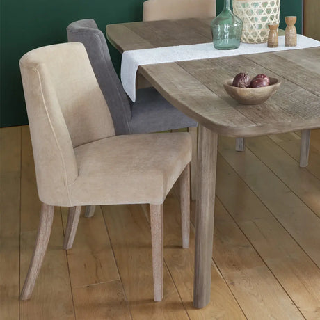 Scaun de sufragerie cu atmosferă Livia, Chenille