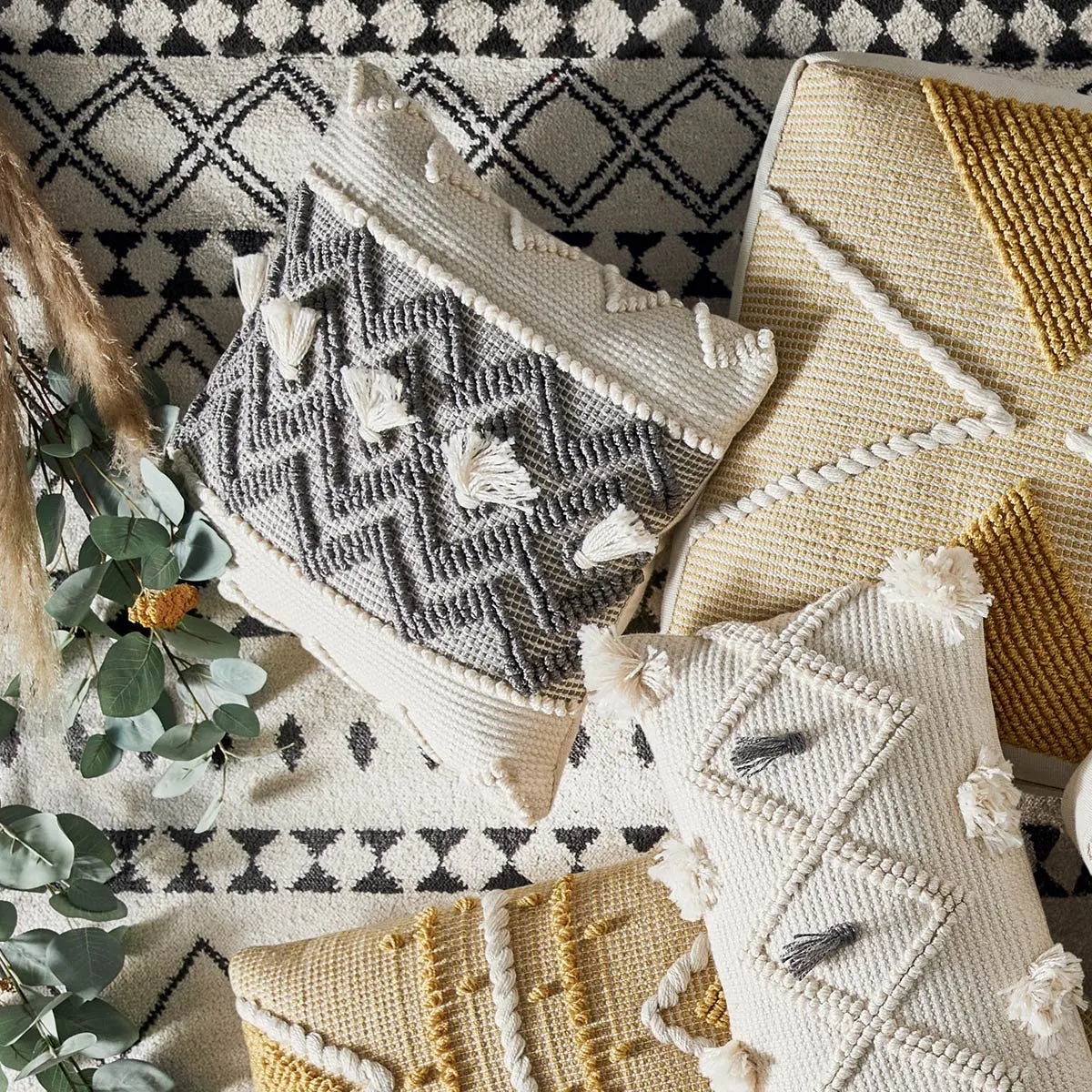 Pernă decorativă Atmosphera, 45x45 cm, Gri