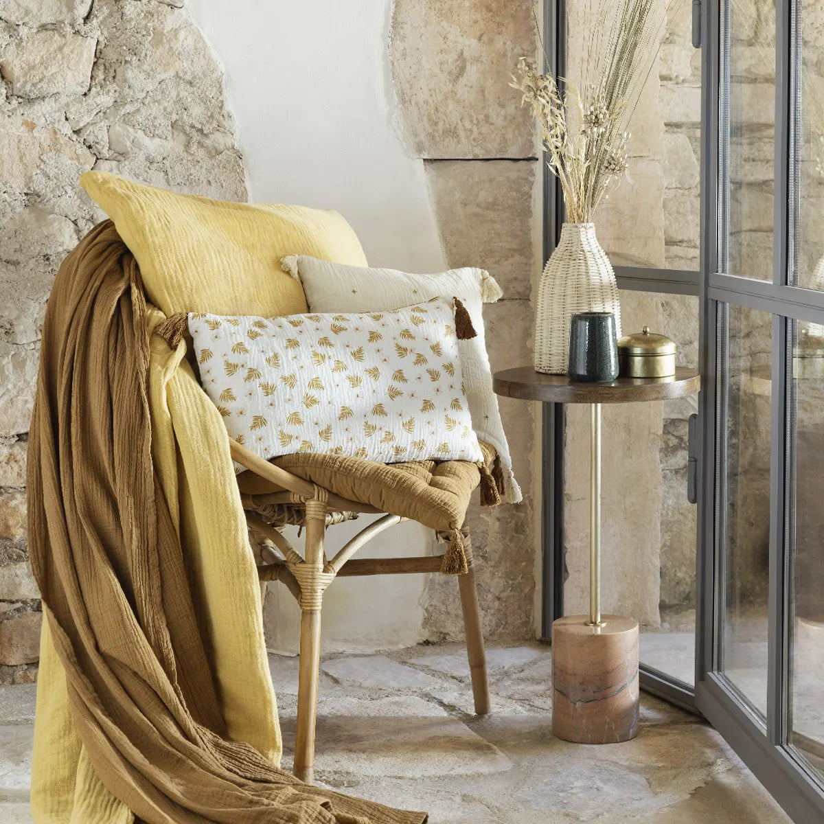 Pernă decorativă Atmosphera Gold, 40x40 cm