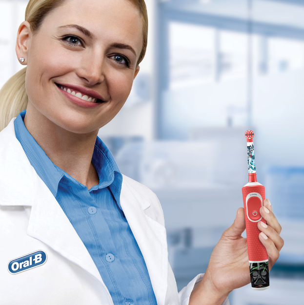 Periuță de dinți electrică Oral-B Vitality Star Wars, pentru copii, roșie