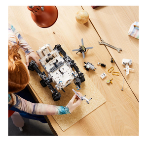 LEGO® Technic - Roverul marțian NASA Perseverance 42158, 1132 de piese